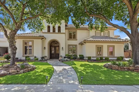 5825 Dove Creek Ln, Plano, TX 75093