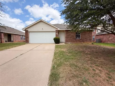 1120 Beaverwood Ln, Crowley, TX 76036