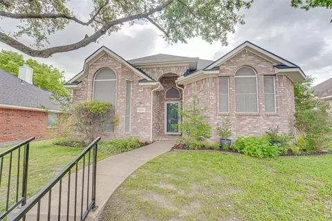 1825 Ambrose Dr, Rowlett, TX 75089