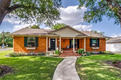 10605 Le Mans Dr, Dallas, TX 75238