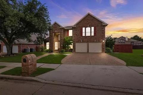 2001 Bishop Dr, Flower Mound, TX 75028