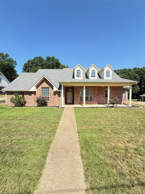 3814 Lamb Dr, Tyler, TX 75709