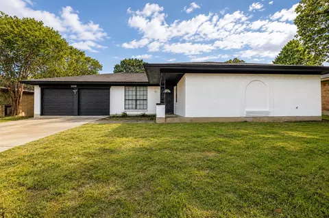 2908 Legend Rd, Arlington, TX 76014
