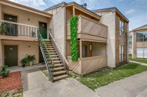 8110 Skillman St, Dallas, TX 75231