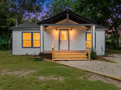3313 S 3rd St, Waco, TX 76706