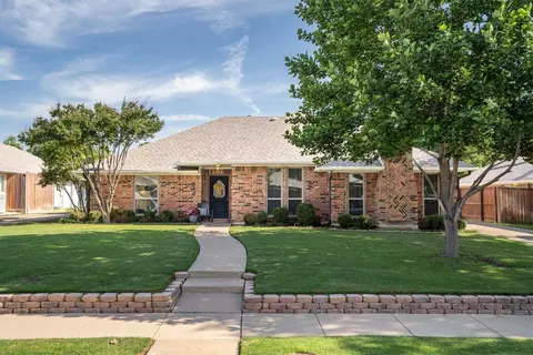812 Sugarberry Dr, Coppell, TX 75019