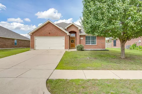 1124 Mourning Dove Dr, Burleson, TX 76028