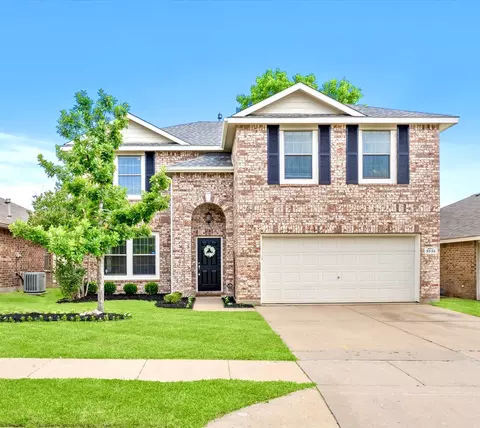 9836 Autumn Sage Dr, Fort Worth, TX 76108
