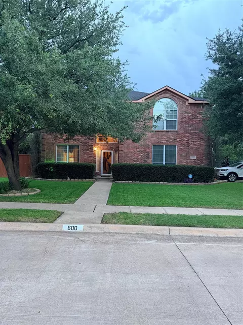 600 Sunfish Dr, Crowley, TX 76036