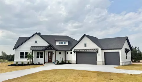 1000 Sabrina Ct, Weatherford, TX 76085