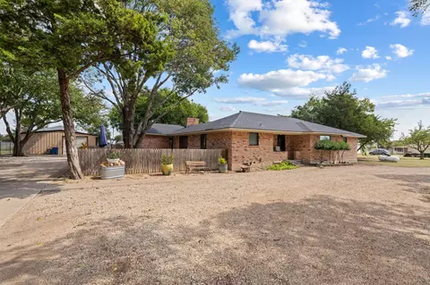 804 Lark Ln, Oak Leaf, TX 75154