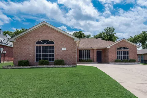 200 N Bending Oak Ln, Wylie, TX 75098