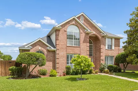 7513 Caribbean Dr, Rowlett, TX 75088