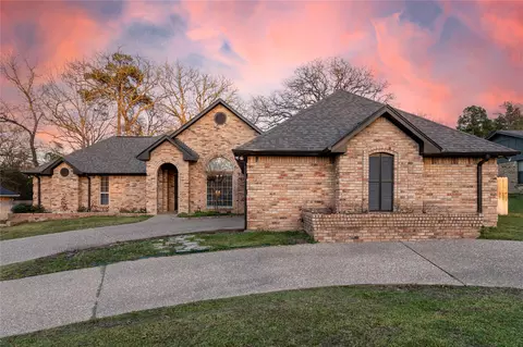 Exterior - 329 Hideaway Ln E, Hideaway, TX 75771 photo 2 of 5