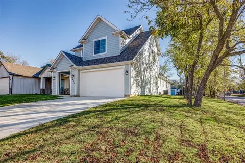 430 W Munson St, Denison, TX 75020