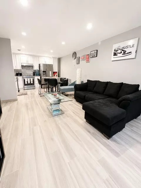 2200 E Trinity Mills Rd #116, Carrollton, TX 75006