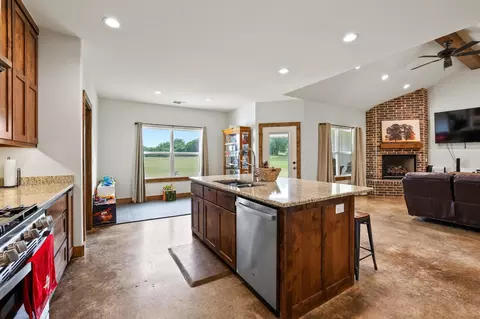 Other - 1350 County Rd 4040 Rd, Ector, TX 75439 photo 4 of 5