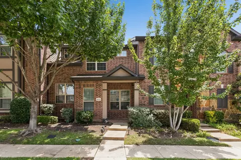 8624 Iron Horse Dr, Irving, TX 75063