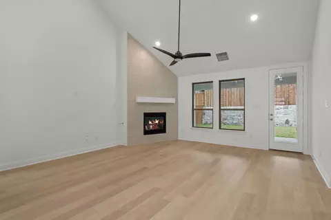 Living - 624 Dublin Dr, Celina, TX 75009 photo 4 of 4