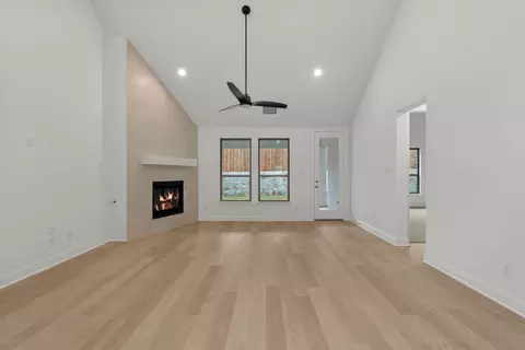 Living - 624 Dublin Dr, Celina, TX 75009 photo 2 of 4