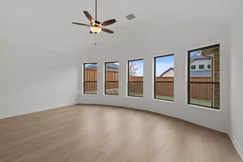 Living - 525 Limerick Ln, Celina, TX 75009 photo 4 of 4