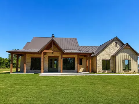 304 Van Zandt County Road 2120 Rd, Canton, TX 75103