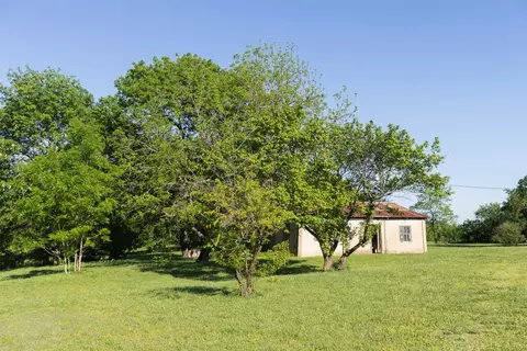 Exterior - 3183 Harrell Rd, Howe, TX 75459 photo 5 of 5