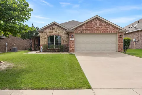 227 Chimney Rock Dr, Waxahachie, TX 75167