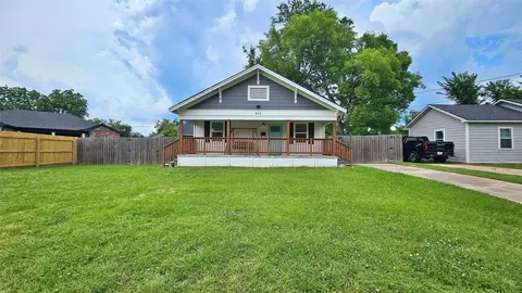 831 Alabama St, Sulphur Springs, TX 75482