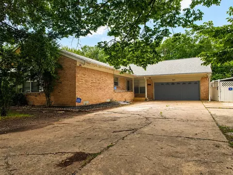 627 Kingston Dr, Irving, TX 75061