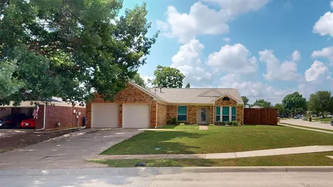 1317 Colonial Pl, Flower Mound, TX 75028