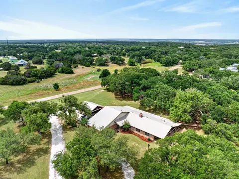 2719 Fm 708, Clifton, TX 76634