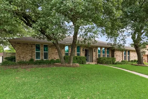 1606 Beaver Creek Dr, Duncanville, TX 75137