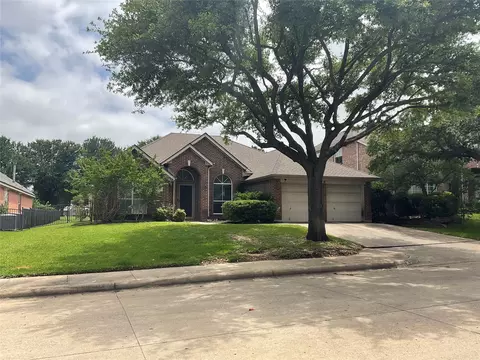 3632 Stone Creek Ln S, Fort Worth, TX 76137
