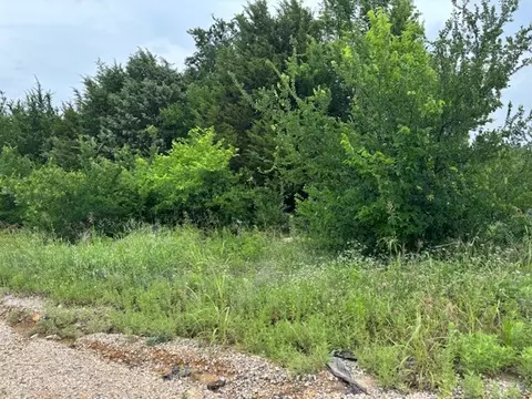 7 Nelson St, Grand Prairie, TX 75050
