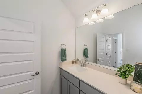 Bath - 711 Artesian Dr, Argyle, TX 76226 photo 3 of 3