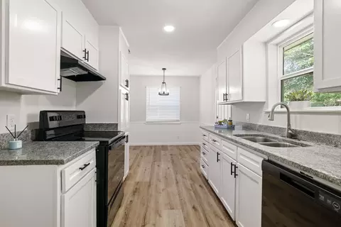 6441 Carousel Dr, Watauga, TX 76148