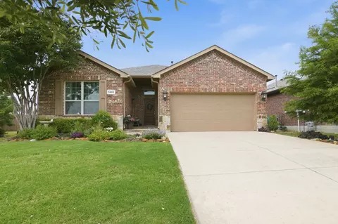 5805 Glenwood Dr, Denton, TX 76208