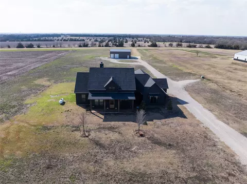 375 Wolf Front Rd, Van Alstyne, TX 75495