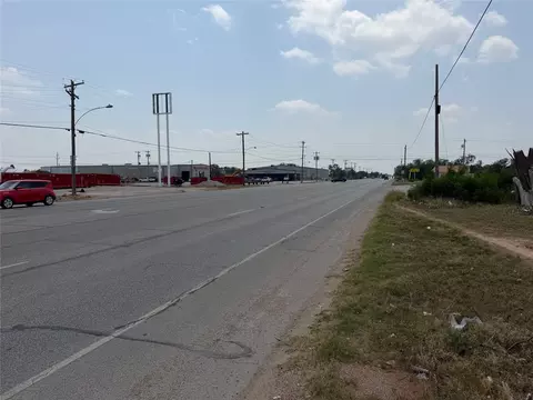 3042 Pine St, Abilene, TX 79601