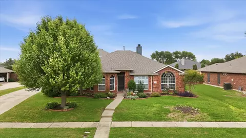 327 Montana Trl, Murphy, TX 75094