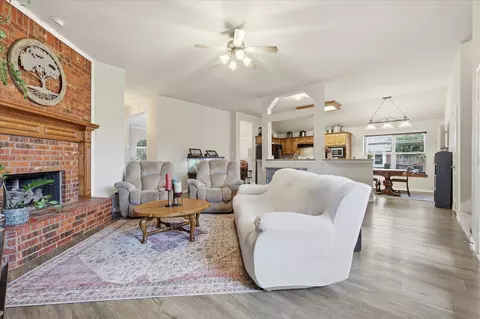 327 Montana Trl, Murphy, TX 75094