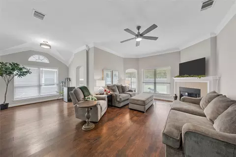 Living - 10124 Bunting Dr, Waco, TX 76708 photo 1 of 1
