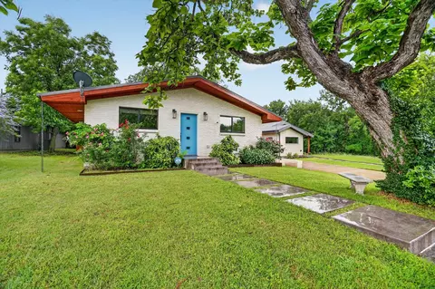804 Stevens St, Bridgeport, TX 76426