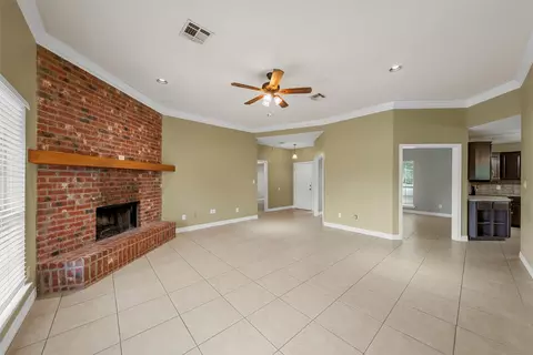 Living - 10413 Granada Dr, Waco, TX 76708 photo 3 of 4