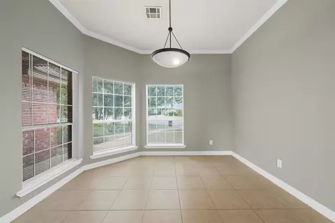Living - 10413 Granada Dr, Waco, TX 76708 photo 4 of 4