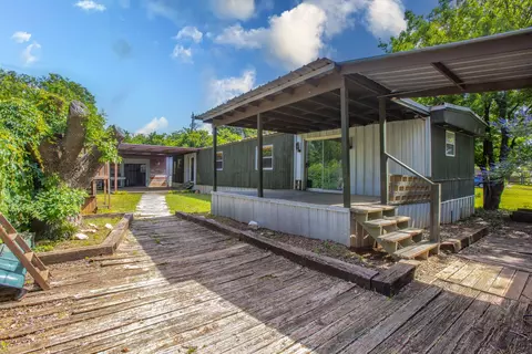 512 River Park Rd, Mcgregor, TX 76657