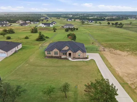 8800 Prather Rd, Springtown, TX 76082