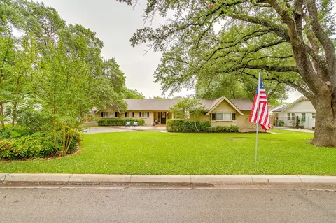 4316 Clayton Rd W, Fort Worth, TX 76116