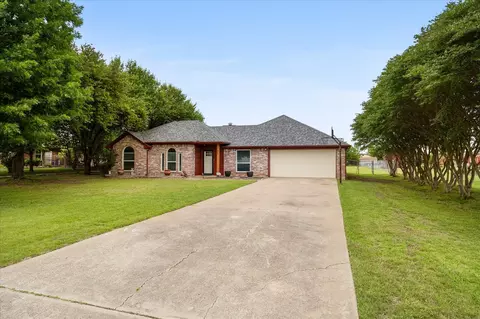 303 Anita Ln, Waxahachie, TX 75165